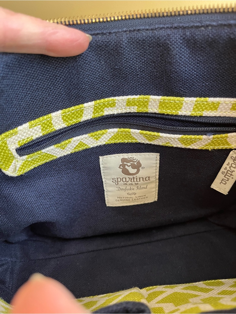 Spartina 449 NWOT Lime Green Geometric Crossbody with Tan Strap - Picture 15 of 16
